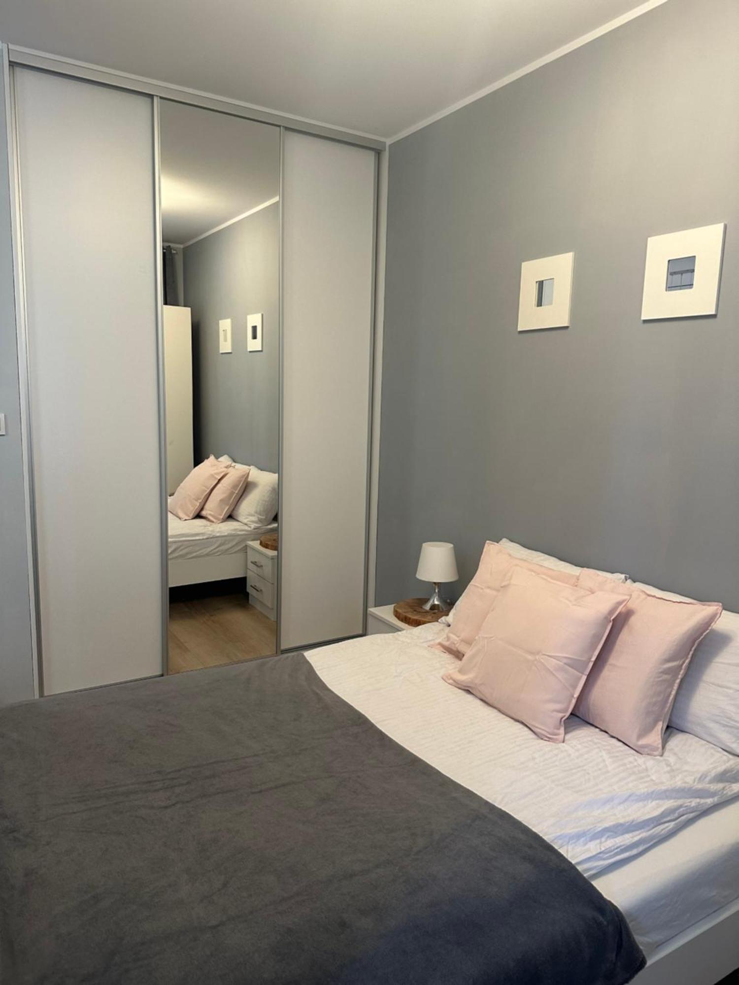 ורשה Cosy Apartment Near To The Chopin'S Airport Cybernetyki 2C מראה חיצוני תמונה
